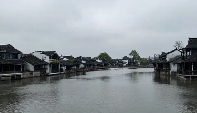 产品推广的两种做法对比及其实际取舍